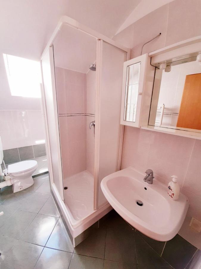 Apartments Izabela Muzic-Fornaric ツレス エクステリア 写真