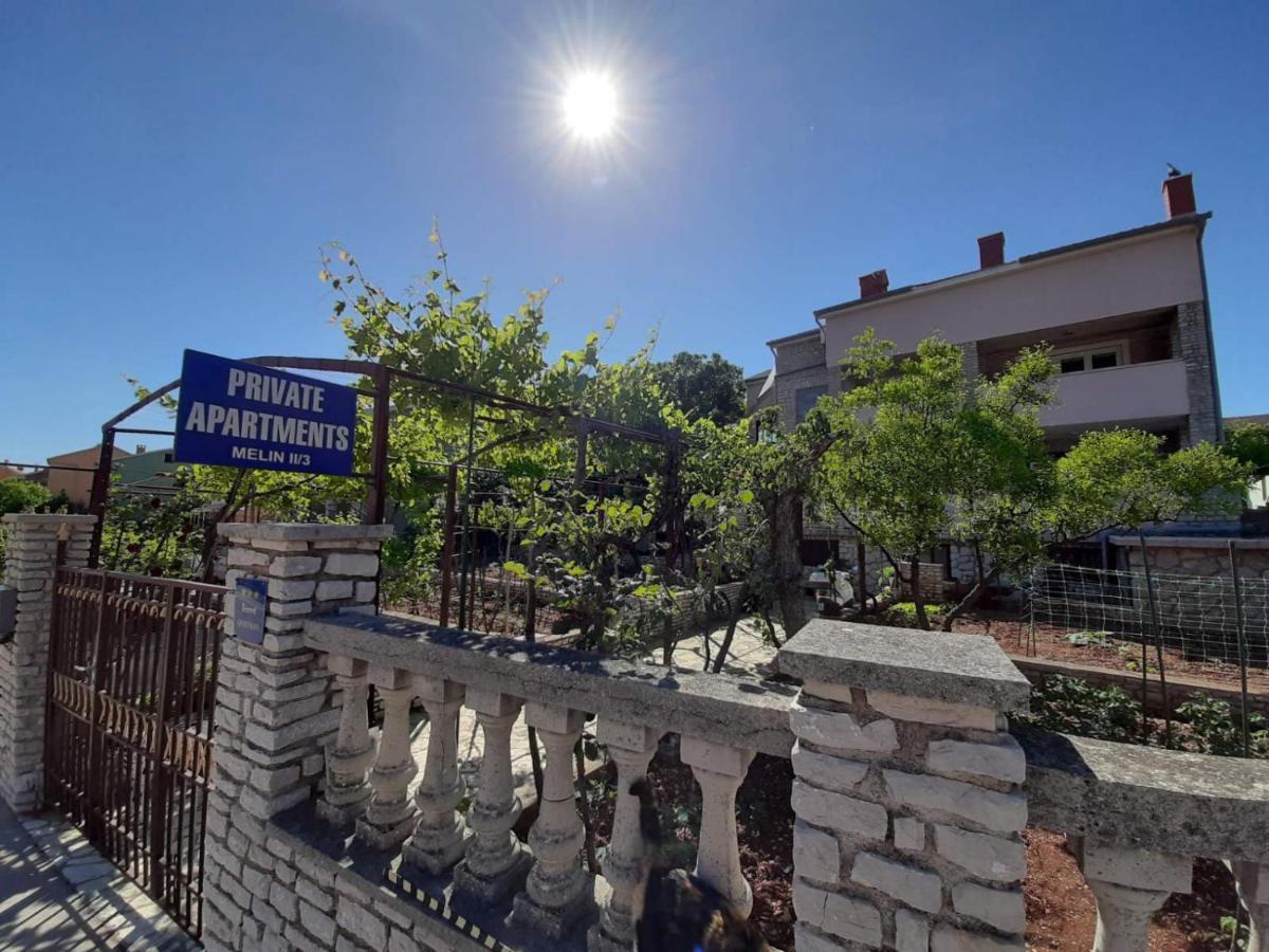 Apartments Izabela Muzic-Fornaric ツレス エクステリア 写真