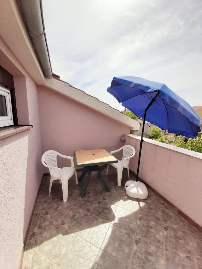 Apartments Izabela Muzic-Fornaric ツレス エクステリア 写真
